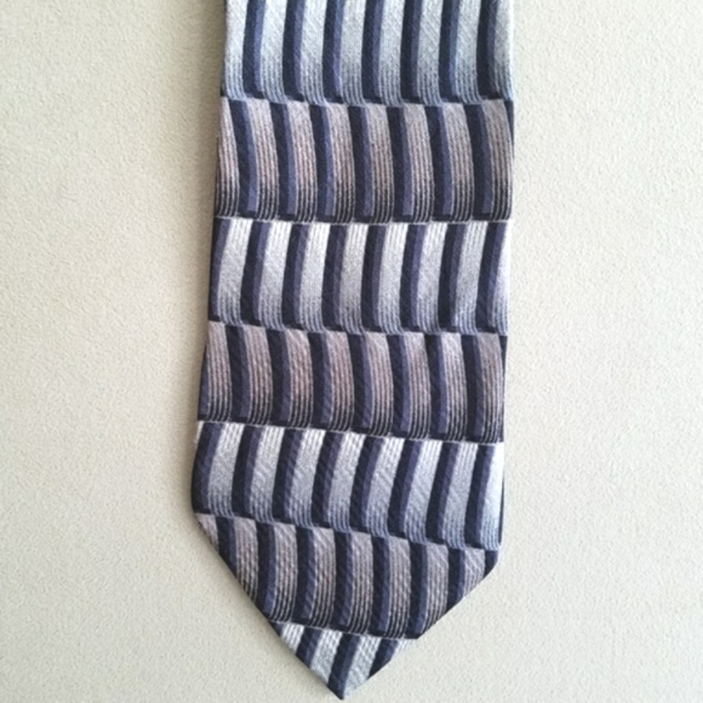 Louis Roth Silk Italian Geometric Print Tie